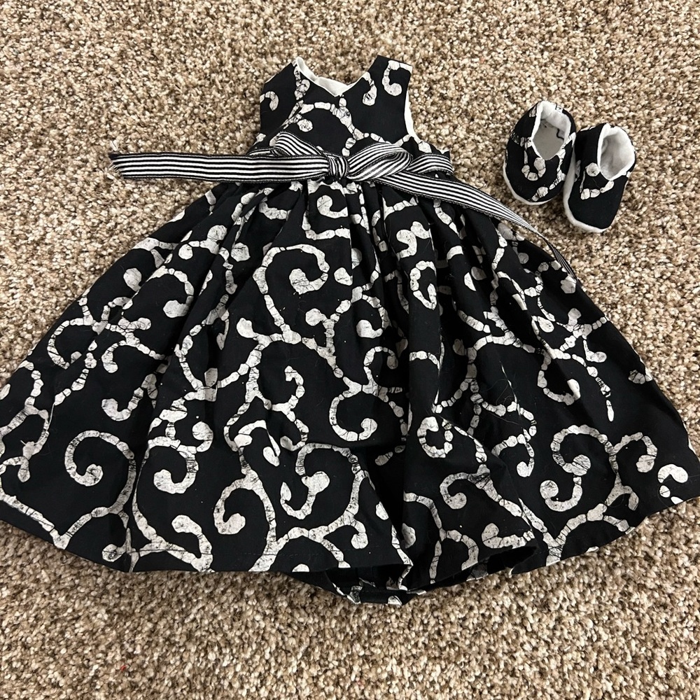 18 inch doll clothes. Made to fit American Girl doll.
